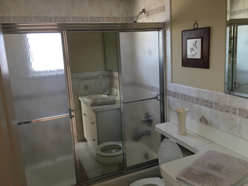 New Point Realty - Bathroom